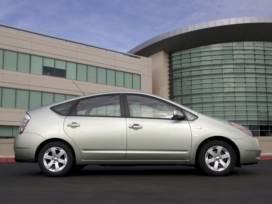  Toyota Prius 2003 года  (US) (фото 23 из 23)